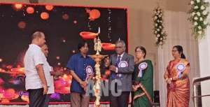 கோவை அரசு கலைக் கல்லூரியில் அறக்கட்டளை சொற்பொழிவு: ‘வெற்றி உன் கையில்’ தலைப்பில் டாக்டர் கவிதாசன் உரை