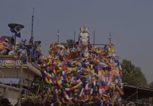 அறந்தாங்கி ஸ்ரீபெருங்காரையடி மீண்ட அய்யனார் ஆலயத்தில் மாசிமக திருவிழா வெகு விமரிசையாக நடைபெற்றது.