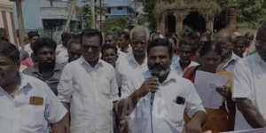 திருவாரூர் தமிழ்நாடு விவசாயிகள் பாதுகாப்பு சங்கத்தினர் கோவிலை முற்றுகையிட்டு கண்டன ஆர்ப்பாட்டம்