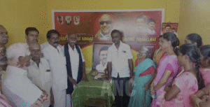 திருவாரூரில் முத்தமிழ்அறிஞர் கலைஞர் நற்பணி அறக்கட்டளை சார்பில் திமுக தலைவரும் தமிழ்நாடு முதலமைச்சருமான மு க ஸ்டாலின் பிறந்தநாள் விழாவினை இனிப்புகள் வழங்கி கொண்டாடினர்… திமுக தலைவர் பிறந்தநாளை முன்னிட்டு மகளிர் படையினர் வீடுகள்தோறும் தேர்தல் பிரச்சார பயணம் தொடங்கினர் …